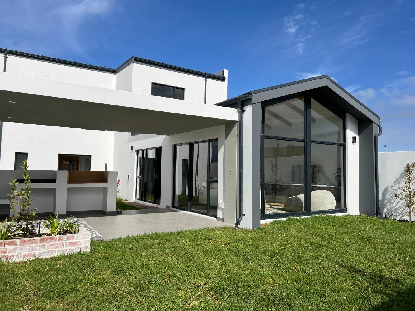 4 Bedroom House for Sale - Western Cape