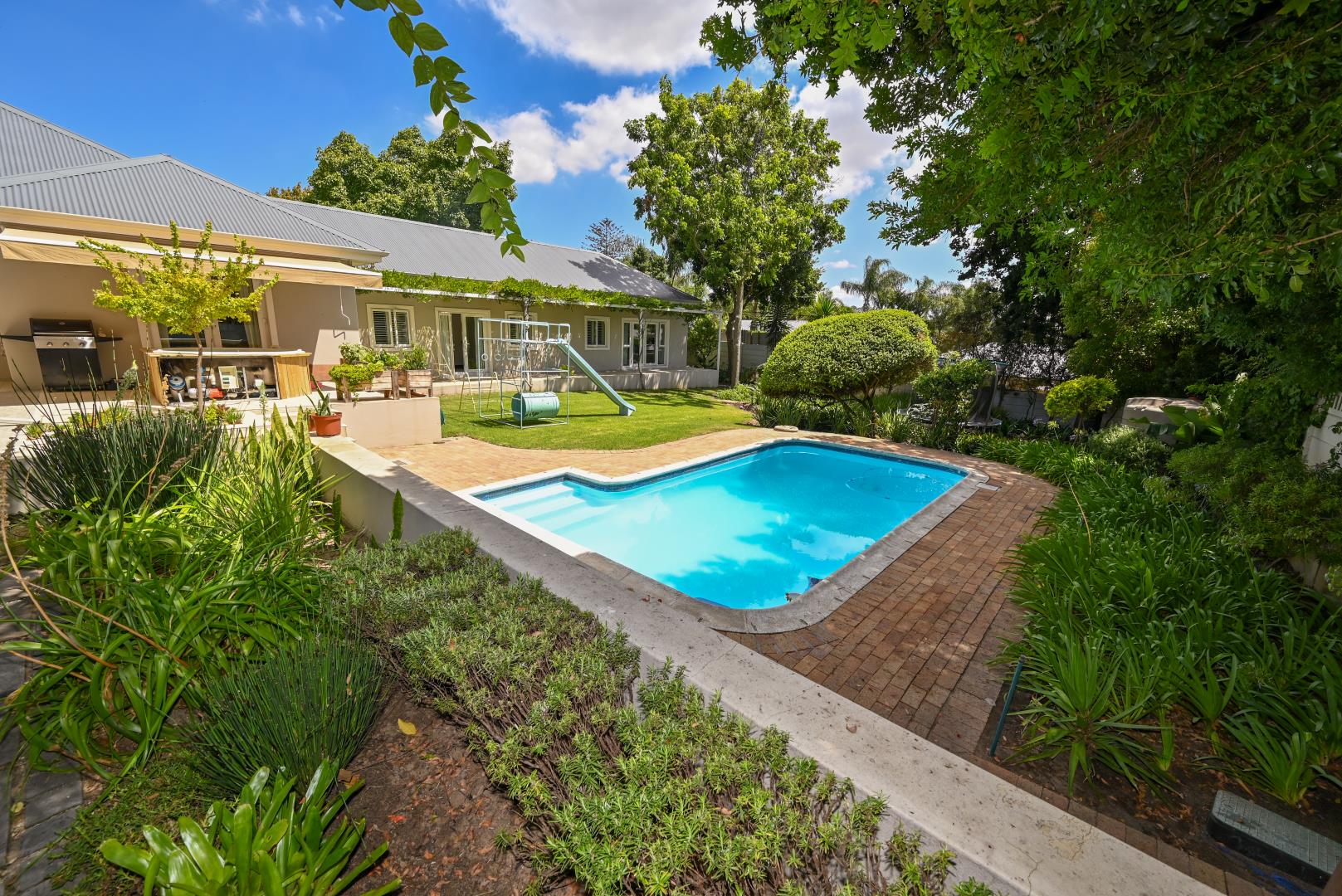 5 Bedroom House for Sale - Western Cape