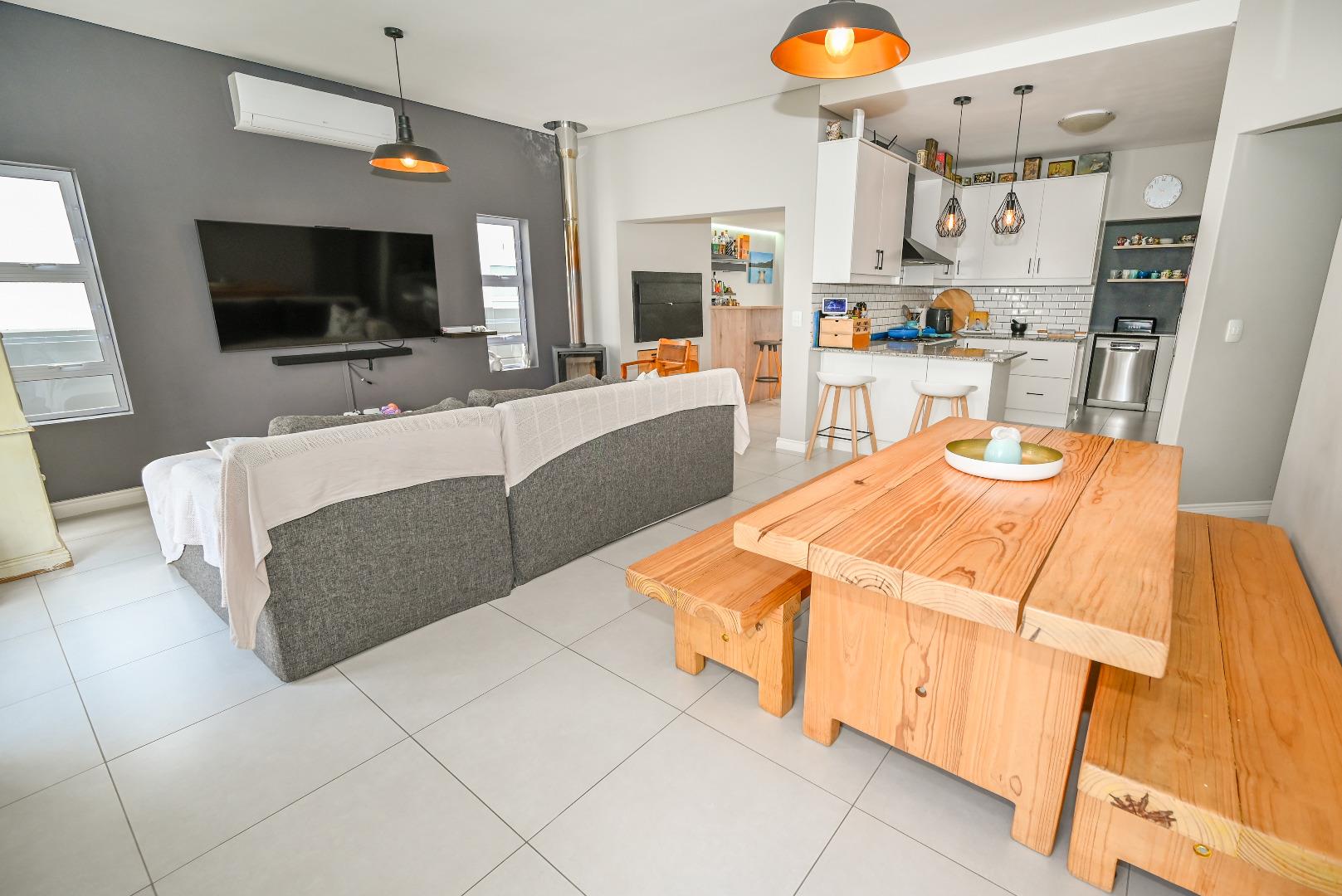 3 Bedroom  House for Sale in Kraaifontein - Western Cape
